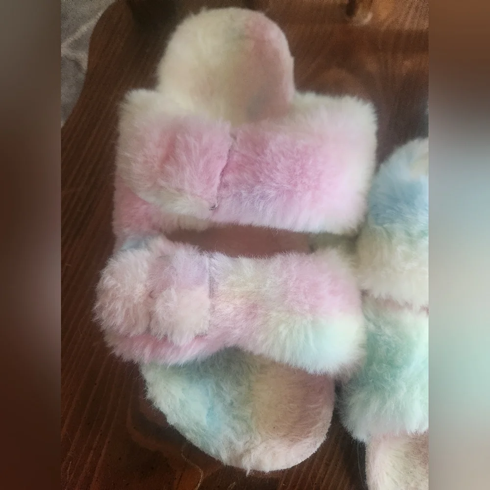 Tye Dye Kids Fluffy Slippers